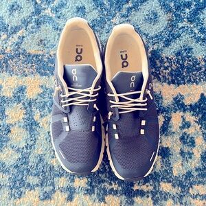 Women’s size 9.5 On sneakers